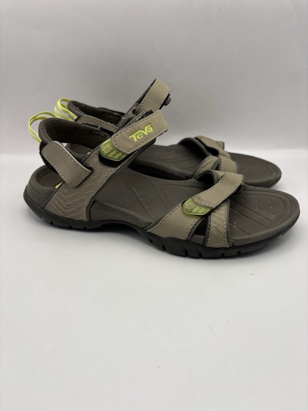 Teva Numa Gray Hiking Sandals Women Size 6